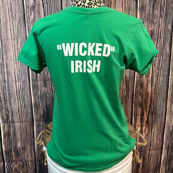 Woman’s Graphic Fitted Tee- Size large - Picture 3 of 6